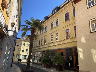 Ein Altbau, wie er im Buche steht - 3RW in der Fußgängerzone