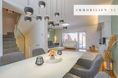Modernes Reihenendhaus mit Atrium, Heimkino und 3 Garagen
