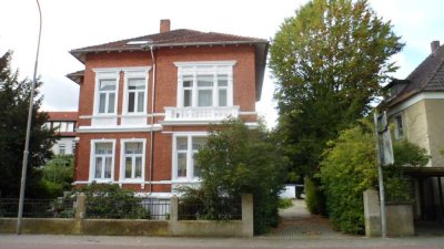 Ansprechende 3,5-Zimmer-Wohnung mit Balkon und EBK in Herford