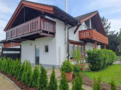 Überzeugend anders- individuelle DHH in Weilheim