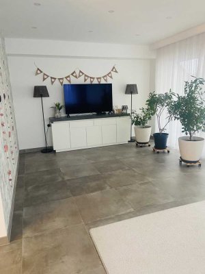 Gehobene 3,5 Zimmer-Wohnung zur Miete in Bruchhausen, Ettlingen.