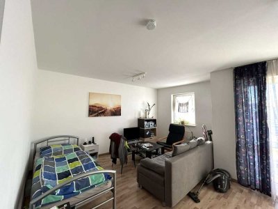HEGERICH: Helle 1-Zimmer-Wohnung mit Balkon und Tiefgaragenstellplatz in zentraler Lage von Fürth