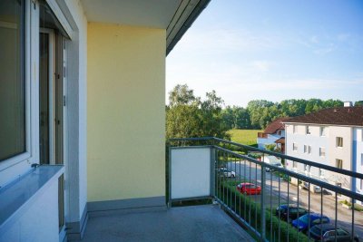 Ihr neues Zuhause: Helle 3-Zimmer-Wohnung mit Loggia in Langenstein! Nur 99.200 €!