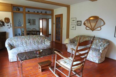 Ideal für die junge Familie - Ruhig gelegener Bungalow mit Garten und Garage ***