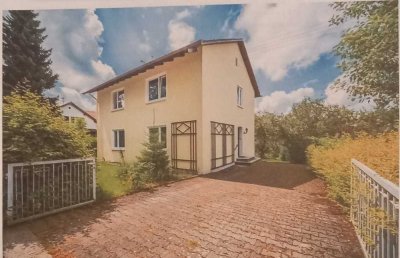 Modernisiertes Zweifamilienhaus mit POTENZIAL in Peiting