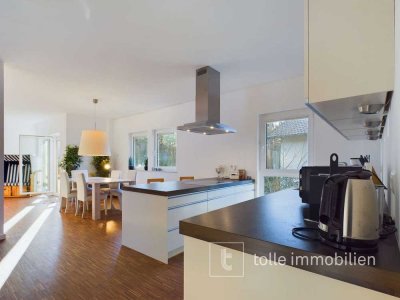 Charmantes Einfamilienhaus in Groß Glienicke mit großem Garten, Wald- und Seenähe!