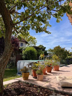 Renoviertes Traumhaus sucht neue Eigentümer!
Großflächige Terrasse +Garten !
-Mehrgenerationenhaus