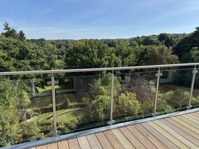 Erstbezug nach Sanierung: ansprechende 4-Zimmer-Wohnung mit Einbauküche und Balkon in Aachen