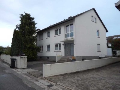 2 Zimmer Dachgeschoßwohnung in ruhiger naturnaher Lage