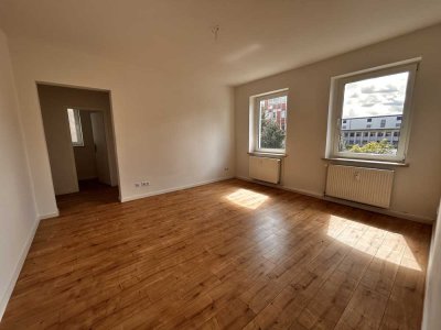 *Renovierte 4-Zimmer-Wohnung*