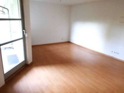 Adlershof: Sonnige, ruhige 1-Zimmer-Wohnung mit Balkon (provisionsfrei, energieeffizient)
