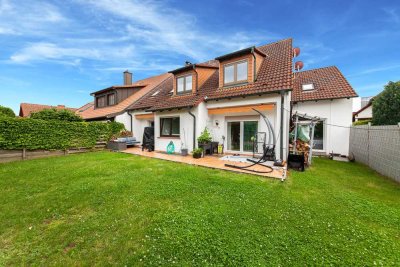 Großzügige Immobilie mit 2 Wohnungen - Erweiterungspotenzial - PV-Anlage ruhige Lage von Großostheim