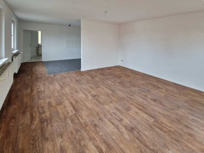 Ein Hinterhaus ganz für sich alleine - wartet nicht zu lange!