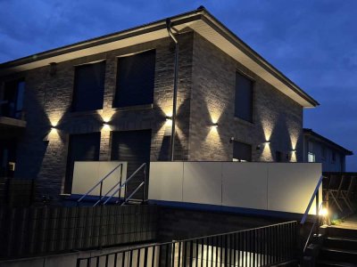 Neuwertige Doppelhaushäfte mit Garage in Seevetal Fleestedt - von Privat