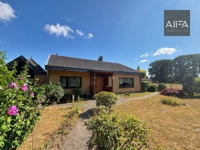 AllFa – Wohnidylle am Waldrand – Gepflegter Bungalow mit Garten und Pool in Wassenberg-Rosenthal!