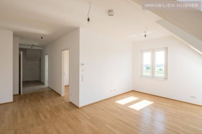 Sonnige Dachgeschosswohnung mit großem Balkon ++ RUSTENFELD SIEDLUNG