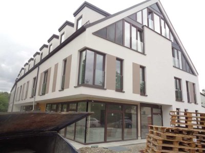 BUCHBERGER Immobilien 3 Zi.-Wohnung mit großem Südbalkon mit Einbauküche