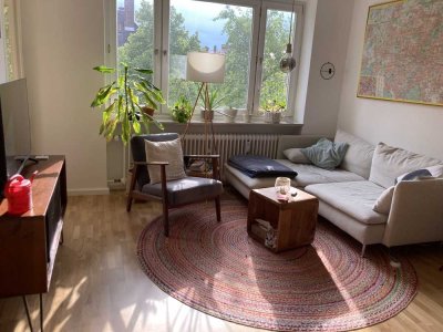 Helle 2-Zimmer Wohnung zur Zwischenmiete 4.8.-30.9.