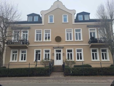 Wohnen in einer Villa, möblierte 2,5-Zimmer-Dachgeschosswohnung in Geisenheim