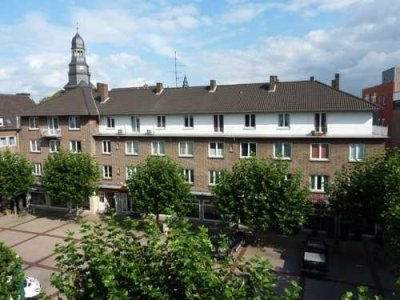Helle, zentral gelegene 2 Zimmer Wohnung