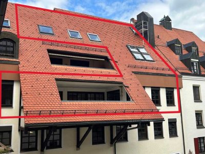 Großzügige Wohnung auf drei Ebenen mit viel Potenzial