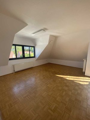 Wohnen mit Ausblick & Charme: Zwei-Zimmer-Dachgeschosswohnung in Gronau