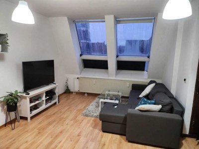 2.5 rooms apartment is available in lankwitz