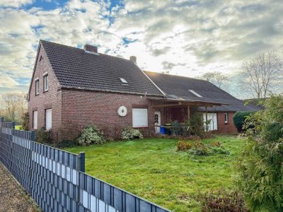 Für Bauträger & Pferdefreunde Aurich-Plaggenburg: Grundstück mit 2 Häusern, Stall, Weide.