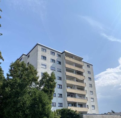 4-Zimmer-Wohnung mit Balkon und Garage in Langenselbold