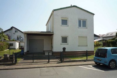 Weiterstadt! **In Sanierung befindliches Einfamilienhaus mit großem Garten**