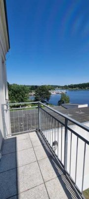 Wohnen mit Havelblick – Stilvolle 4-Zimmer-Wohnung in Toplage von Potsdam