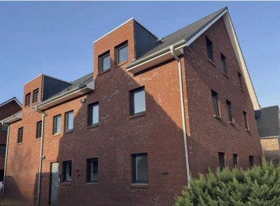 Moderne 3-Zimmer-Neubau-Wohnung im Dachgeschoss mit Balkon in Hude, Energieeffizienz KfW55