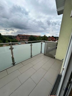 Ansprechende 4-Zimmer-Dachgeschosswohnung mit gehobener Innenausstattung mit Einbauküche in Lehrte