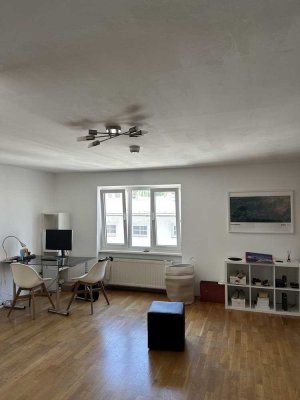 Helle 1-Zimmer Wohnung im 3. OG in Passau-Altstadt