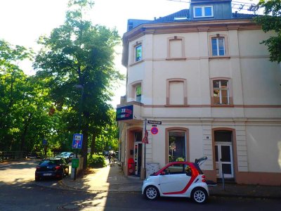 BRAVOUR IMMOBILIEN: Charmantes App. in Benrath, exzellenter Verkehrsanbindung zu ÖPNV nach  Düsseld.