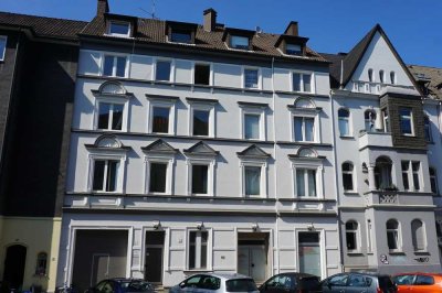Gemütliche  und helle DG-Wohnung im Klinikviertel