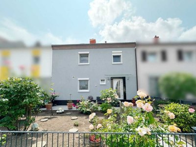 Modernisiertes Reihenmittelhaus mit Terrasse in guter Infrastruktur zur Vermietung in Neustadt-Stadt
