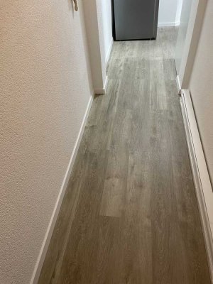Vollständig renovierte 1,5-Zimmer-Wohnung mit Balkon und Einbauküche in Leinfelden-Echterdingen