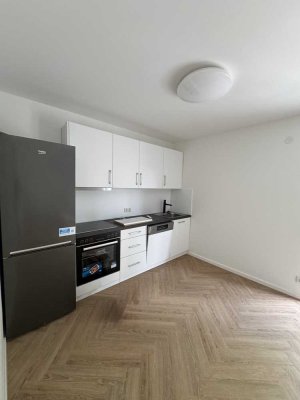 Erstbezug! Moderne 2-Zimmer-Wohnung mit Dachterrasse & Garten – All-Inclusive-Miete