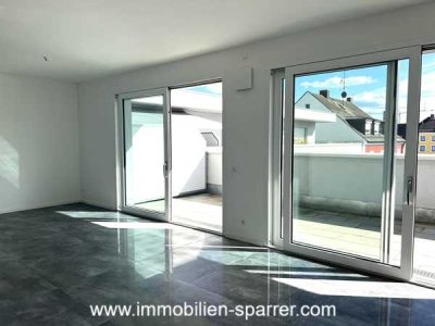 Exklusive 3-Zimmer-Penthousewohnung mit Dachterrasse und Balkon in Weiden