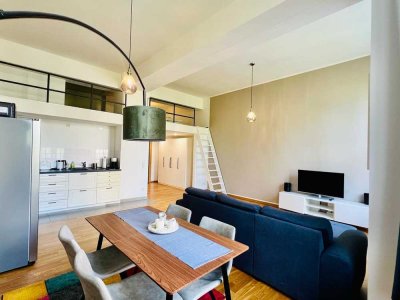 Stilvolle, neuwertige 1,5-Raum-Loft-Wohnung mit geh. Innenausstattung