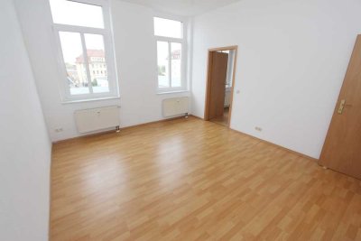 Helle 2-Zimmer Wohnung im 2. OG mit Balkon in Plauen