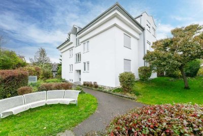 Wohnen in seiner schönsten Form // 3-Zi.-DG-Wohnung mit Balkon