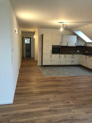 Sehr schöne Wohnung im 1. OG eines 2-Parteien-Hauses in Gimbsheim