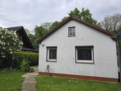 Idyllisches 2,5-Raum-Haus mit EBK in Berlin Kaulsdorf (Hellersdorf)