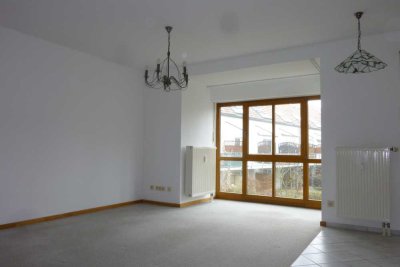 Freundliches, helles 1-Zimmer-Appartement mit EBK in gepflegter Wohnanlage in Regensburg