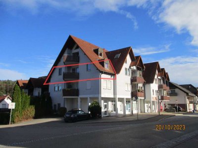Großzügige 3-1/2-Zimmer-Wohnung mit Stellplatz und Weitblick im Zentrum von Abtsgmünd!