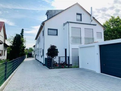 Neubau 6-Zimmer-Haus / Reihenmittelhaus mit EBK in München Allach-Untermenzing