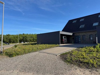MODERN + RUHIG + GEMÜTLICH - Doppelhaushälfte mit gehobener Ausstattung in Eckernförde