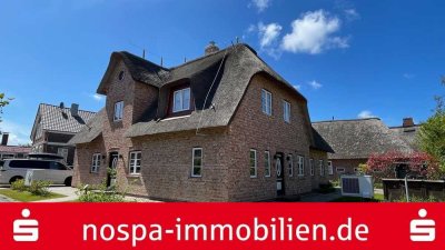 Doppelhaus mit einer genehmigten Ferienwohnung